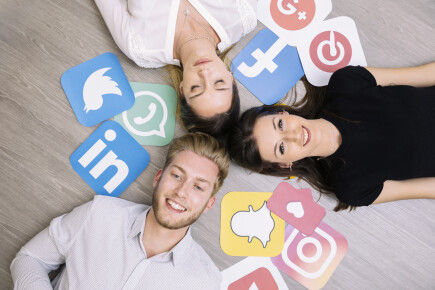 Articles - Which social media are best for charity?
