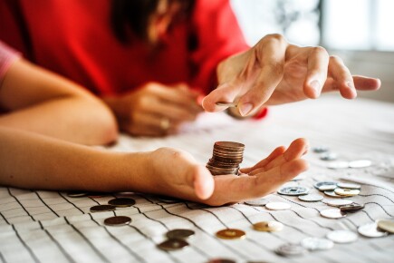 Artigos - Como solicitar doações para crianças e mulheres vítimas de tráfico de pessoas